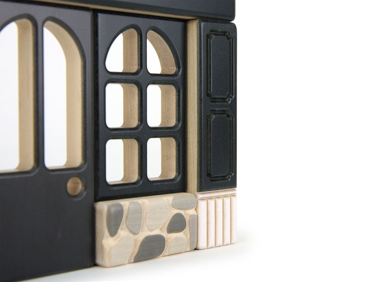 LIMITED! Spooky Apothecary Shop Building Block Set