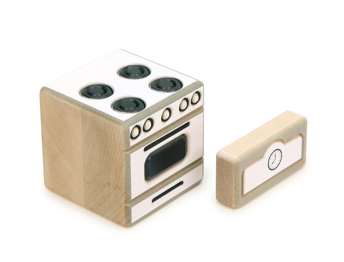 Kitchen Stove - White - 1:12 Scale Furniture Solid Maple Blocks
