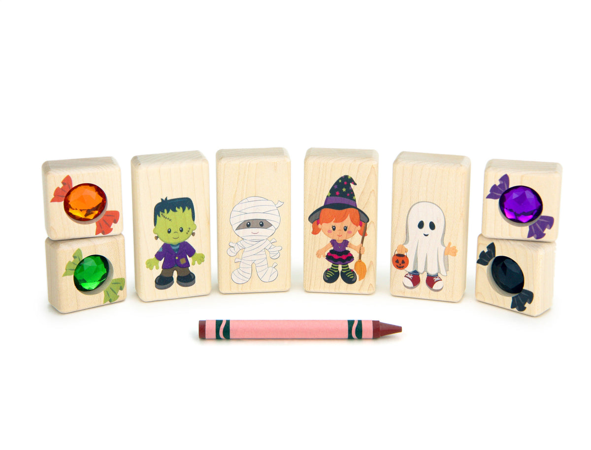 LIMITED! Halloween Trick-or-Treaters 8 pc. Gem Block Set